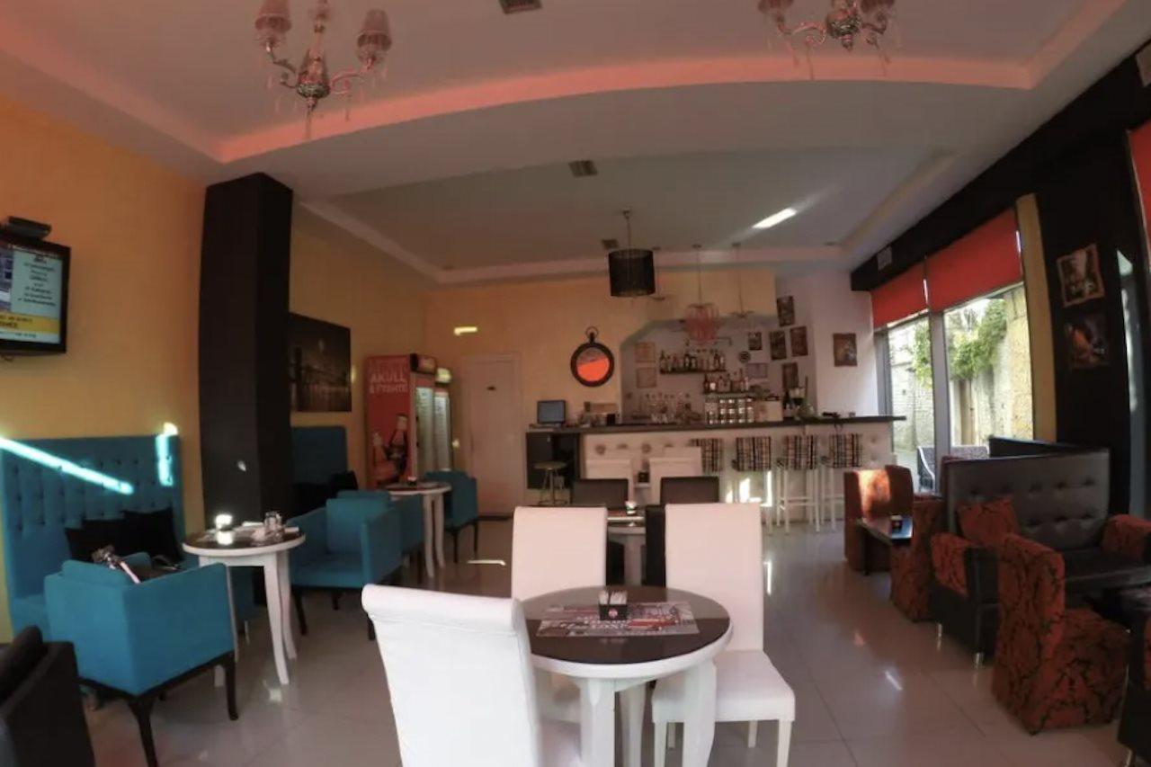 Hotel Serenity Тирана Екстериор снимка