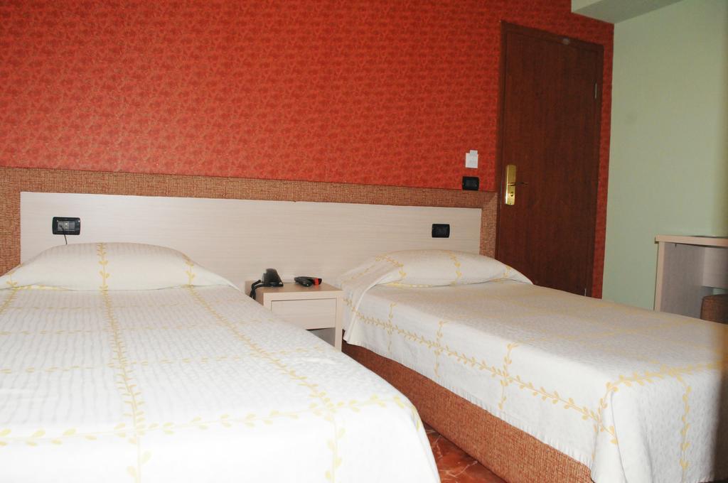Hotel Serenity Тирана Екстериор снимка