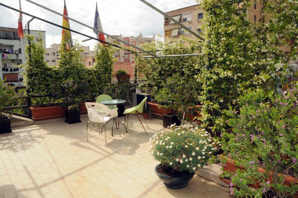Hotel Serenity Тирана Екстериор снимка