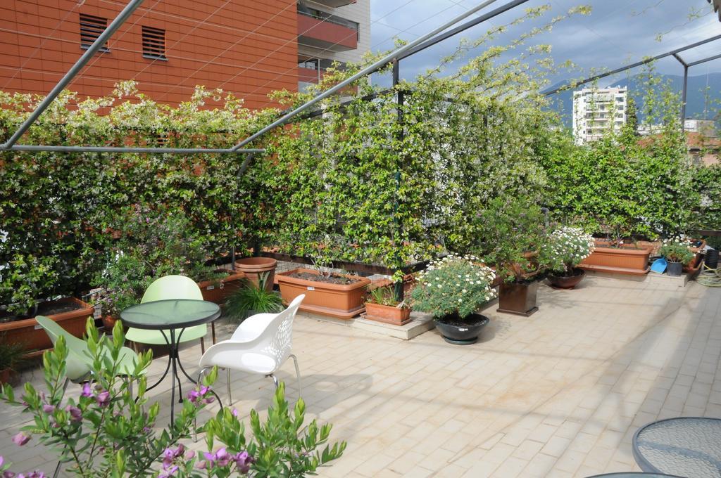 Hotel Serenity Тирана Екстериор снимка