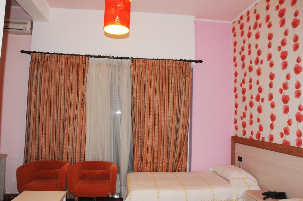 Hotel Serenity Тирана Екстериор снимка