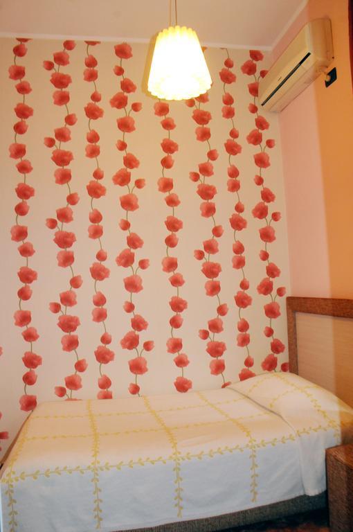 Hotel Serenity Тирана Екстериор снимка