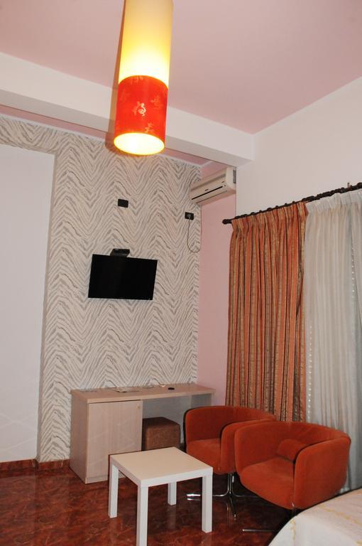 Hotel Serenity Тирана Екстериор снимка