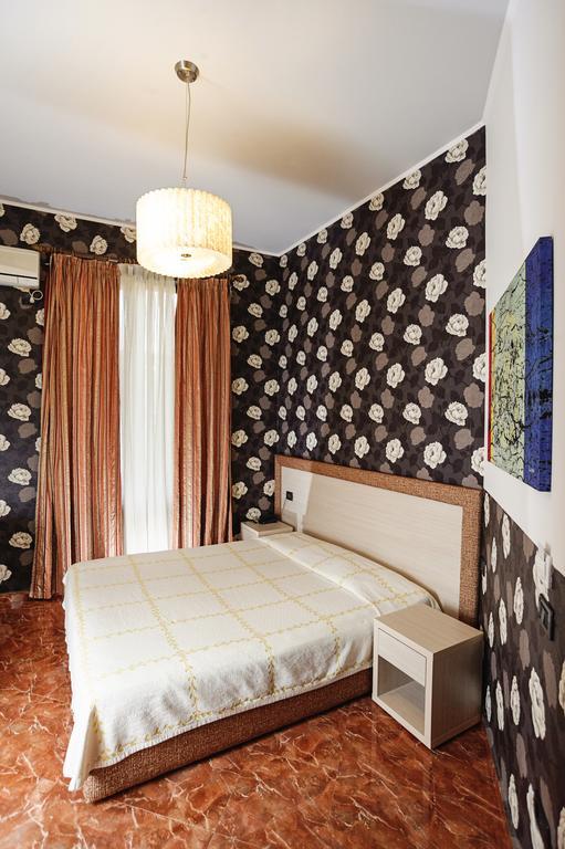 Hotel Serenity Тирана Екстериор снимка