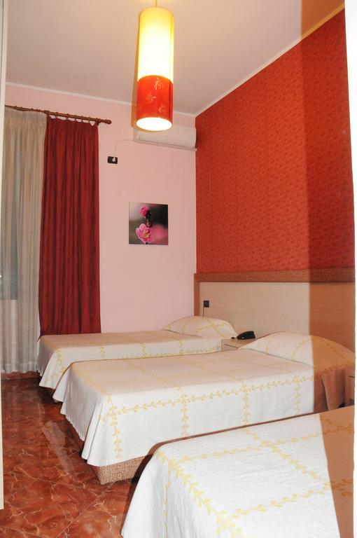 Hotel Serenity Тирана Екстериор снимка
