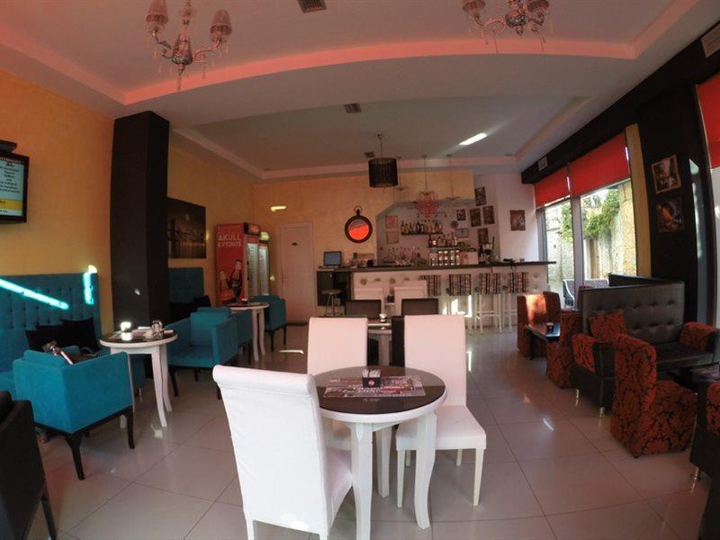 Hotel Serenity Тирана Екстериор снимка