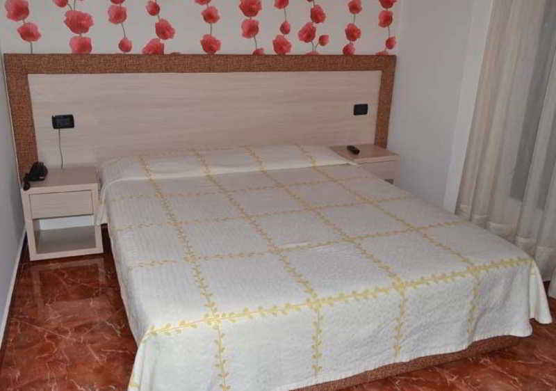 Hotel Serenity Тирана Екстериор снимка